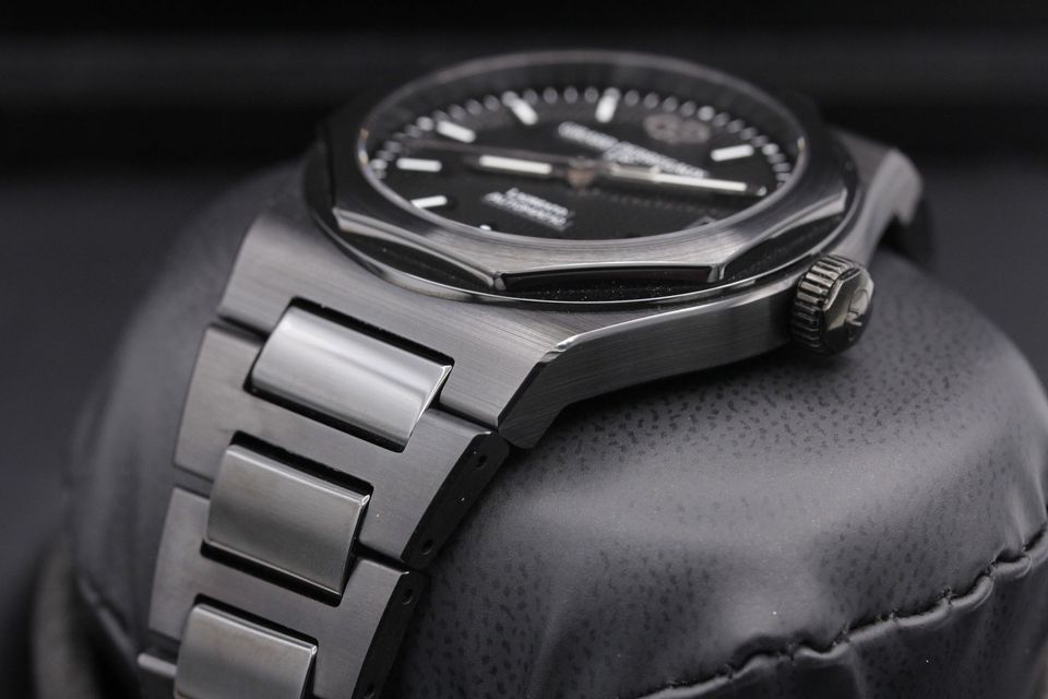 Girard Perregaux Laureato 81010-32-631-32A Image 2